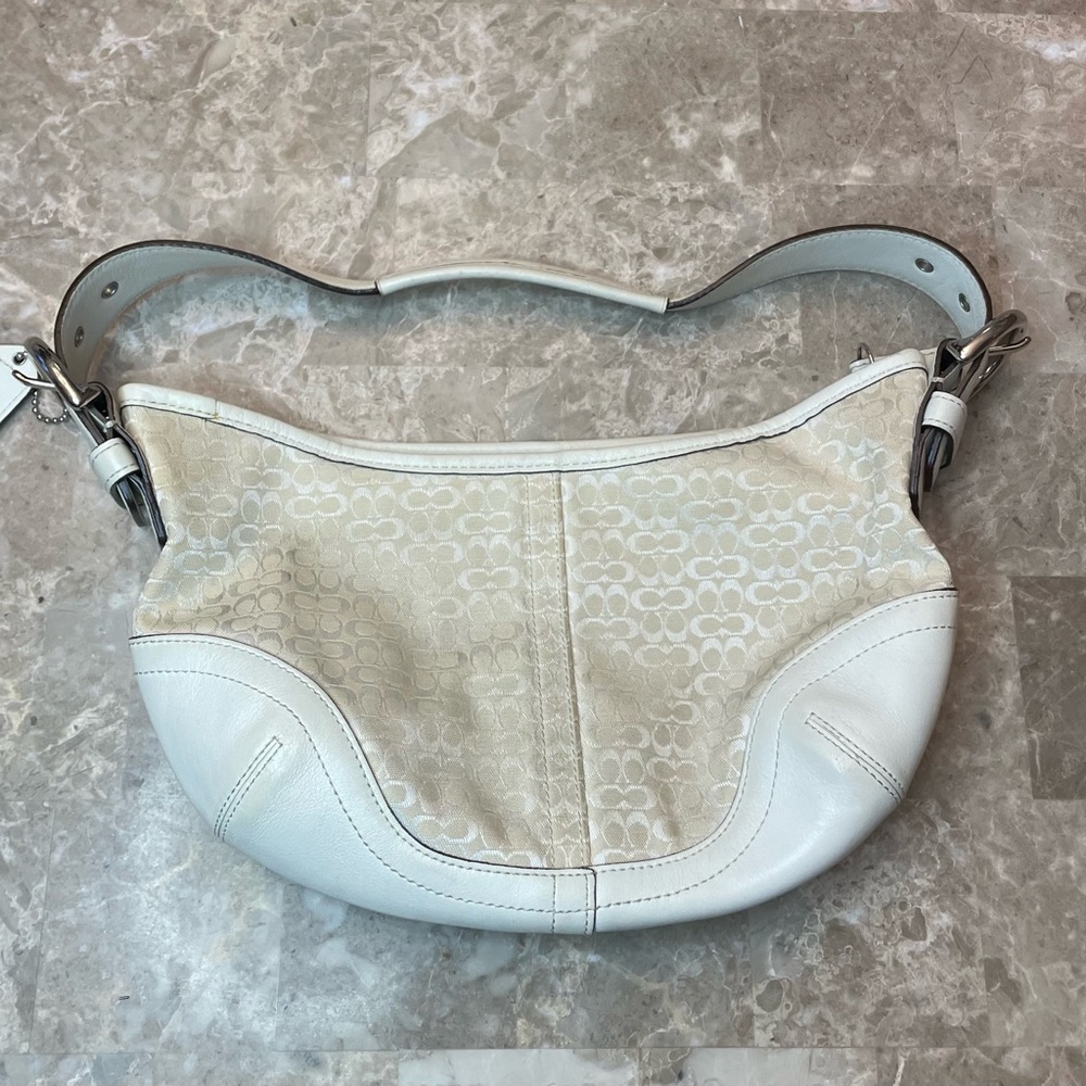 Vintage Coach Soho Hobo Shoulder Bag in Beige and White